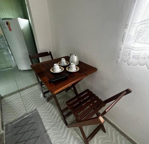 高级三人间, Nova Beco Das Cores Flats E Pousada