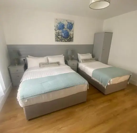 Chambre Triple Standard, Racecourse View