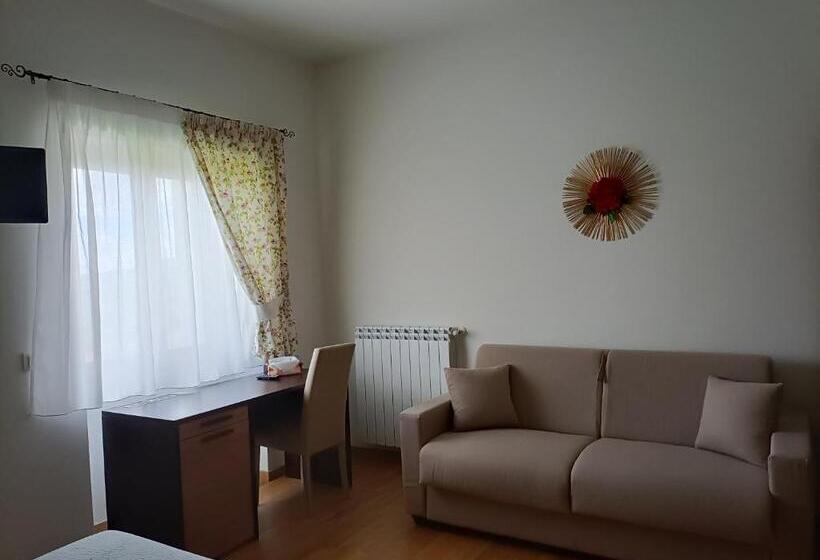 Номер Стандарт Вид на Сад, Agriturismo Macchia Dei Briganti   B&b