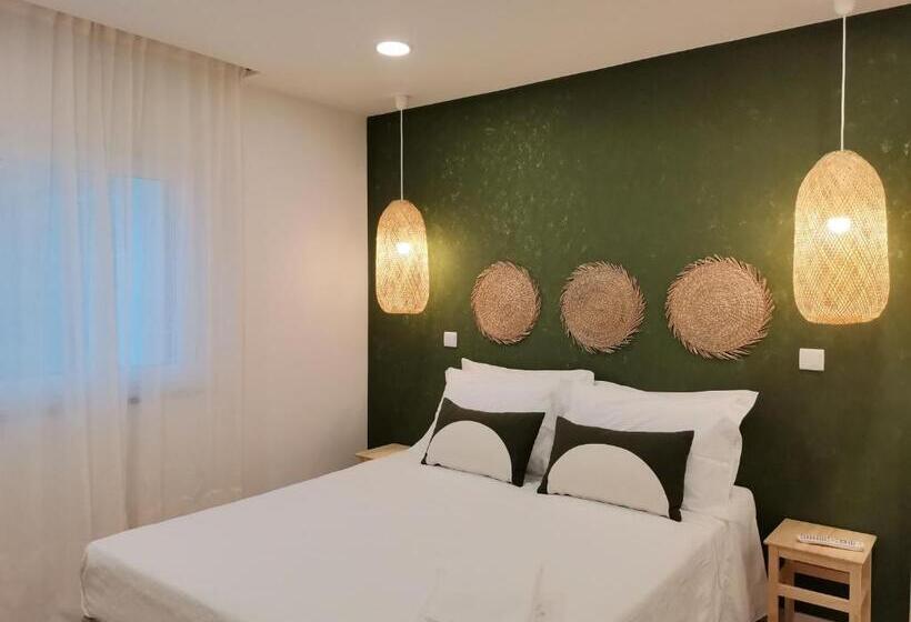 منزل 4 غرف نوم, Casa Dos Rosas