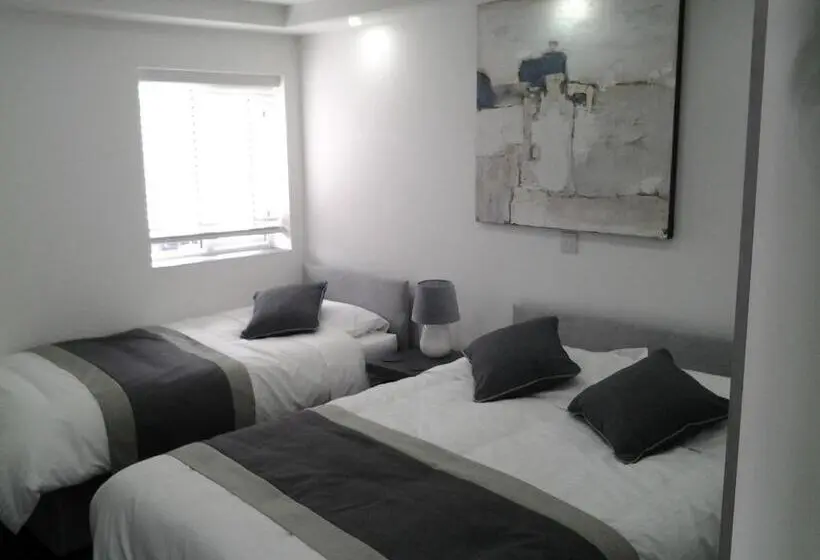 スタンダード４人部屋, Lady Charlotte Guest Rooms Triple Rooms
