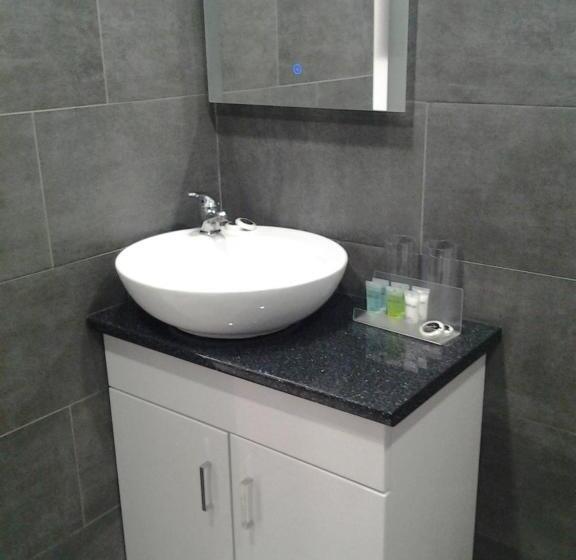 スタンダード4人部屋, Lady Charlotte Guest Rooms Triple Rooms