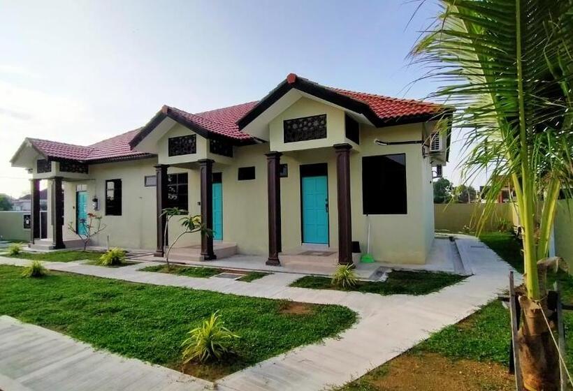 اتاق استاندارد چهار تخته, Anjung Ara Suites And Roomstays