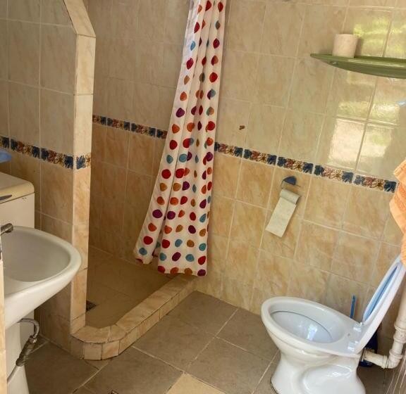 בקתת חדר, Sziklakert   életöröm Vendégház