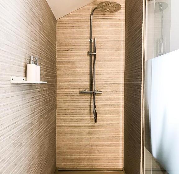 デラックスルーム, The Oak