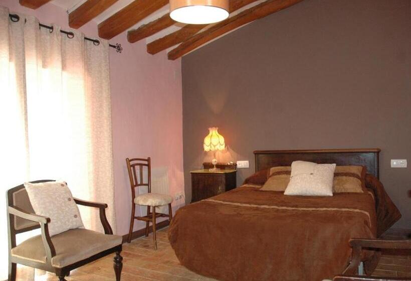 غرفة قياسية, Albergue Ull De Canals