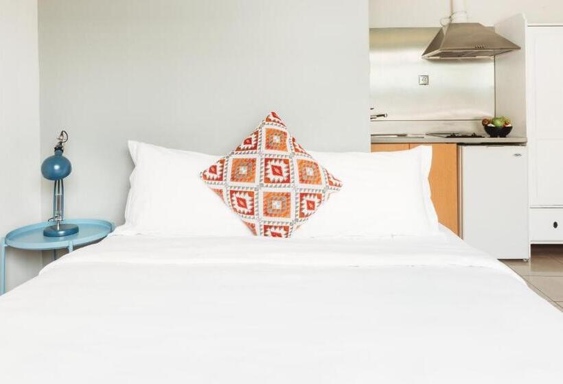 스탠다드 발코니 스튜디오, Athens Studios