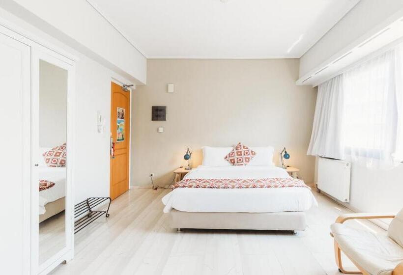 Family studio with balcony, Athens Studios