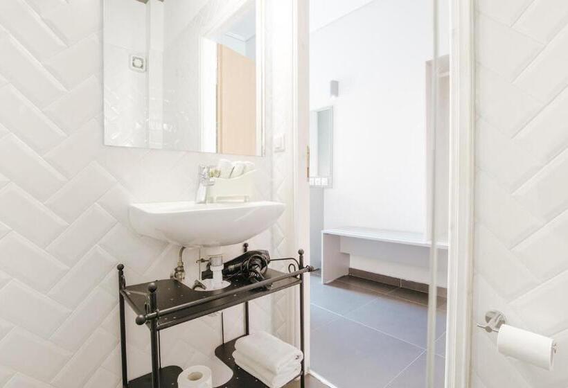 스탠다드 발코니 스튜디오, Athens Studios