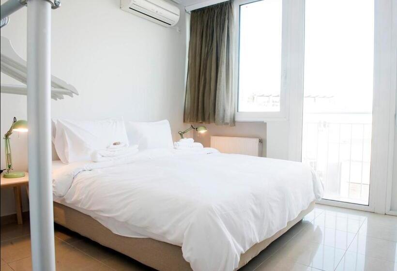 파노라마 전망 스위트, Athens Studios