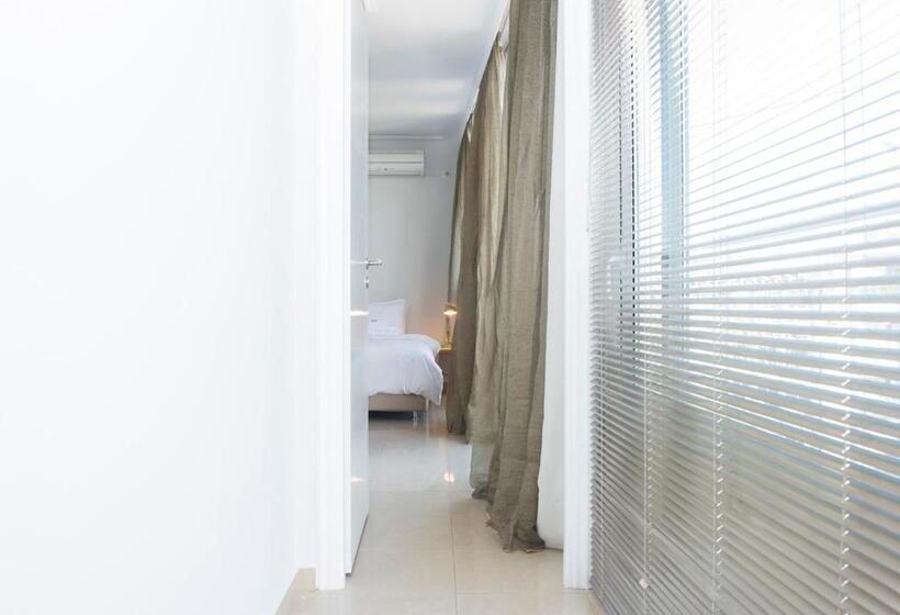 파노라마 전망 스위트, Athens Studios