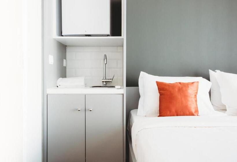 스탠다드 발코니 스튜디오, Athens Studios