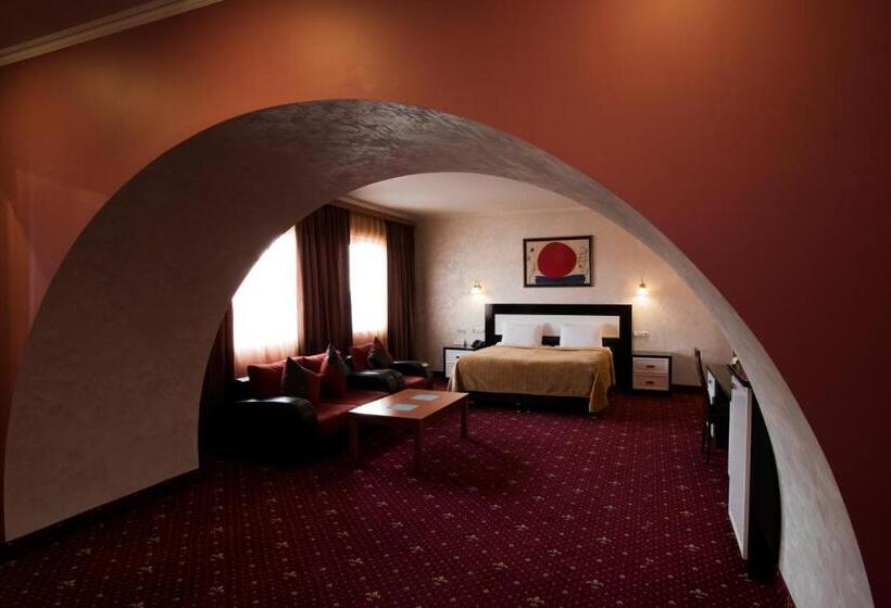 سوییت, Erebuni Hotel Yerevan