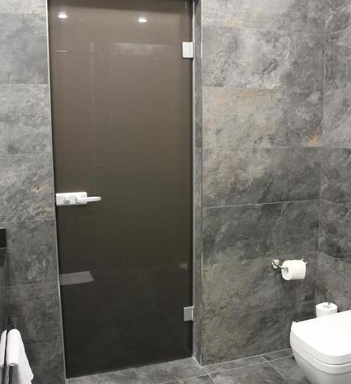 سوییت, Erebuni Hotel Yerevan