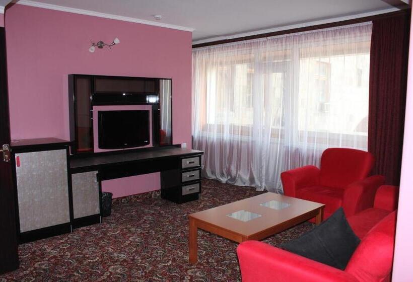 سوییت خانوادگی, Erebuni Hotel Yerevan