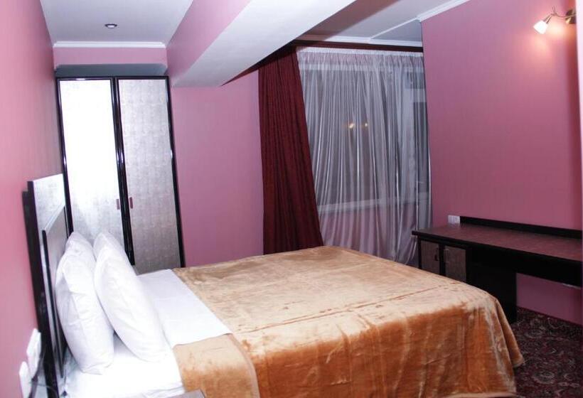 Family Suite, Erebuni Hotel Yerevan