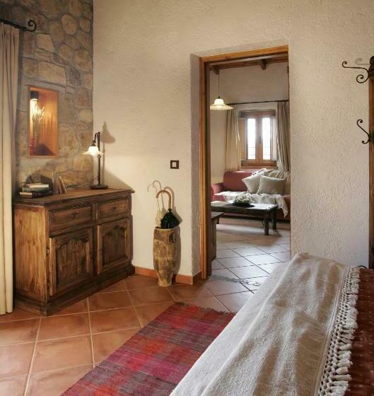 דירת משפחה, Abeliona Retreat