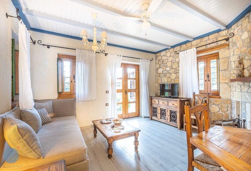 דירת משפחה, Abeliona Retreat