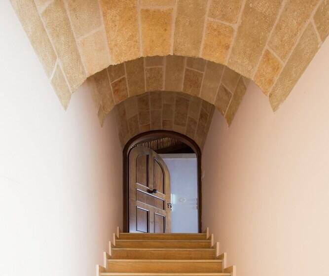 إستوديو سوبيريور, Aktaion