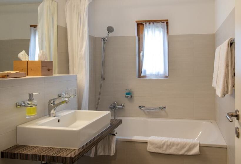 Quarto Comfort, Allegra