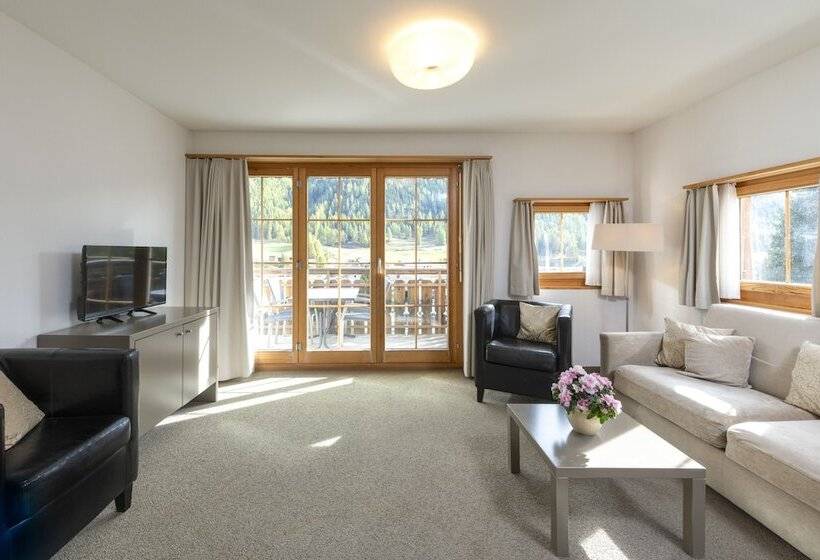 غرفة ديلوكس, Allegra