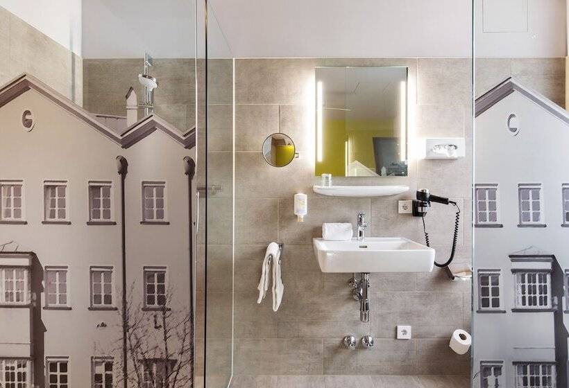 Номер Стандарт Трехместный, Basic Hotel Innsbruck