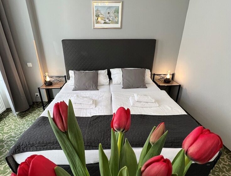 غرفة ديلوكس, Boston