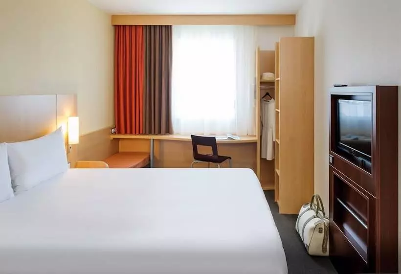 اتاق استاندارد با تخت دوبل, Ibis Lugano Paradiso