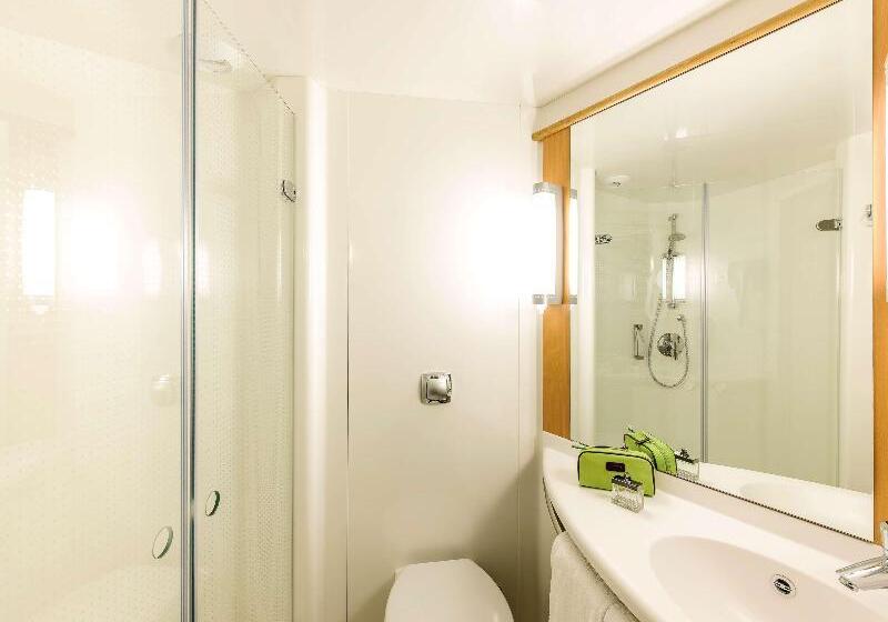 Standard Værelse Dobbeltseng, Ibis Lugano Paradiso