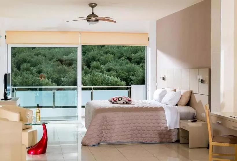 سوییت اجرایی, Matheo Villas & Suites