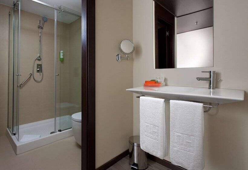 سوییت جونیور, NH Barcelona Diagonal Center