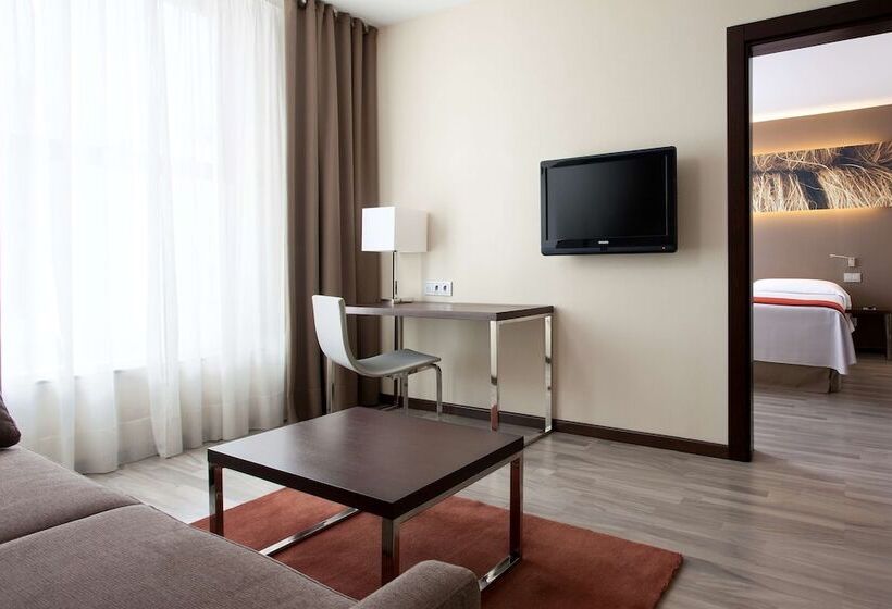 سوییت جونیور, NH Barcelona Diagonal Center