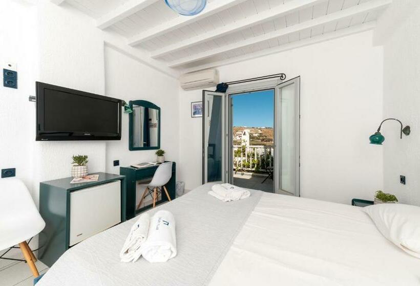 Triple Room Sea View, Penelope Village