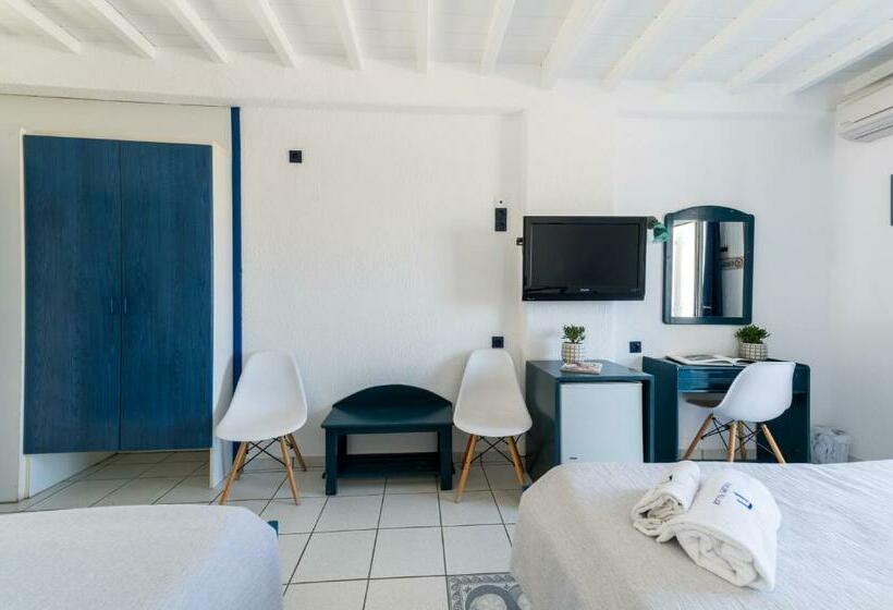 Triple Room Sea View, Penelope Village