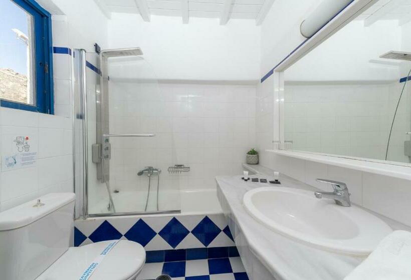 Семейный Номер, Penelope Village