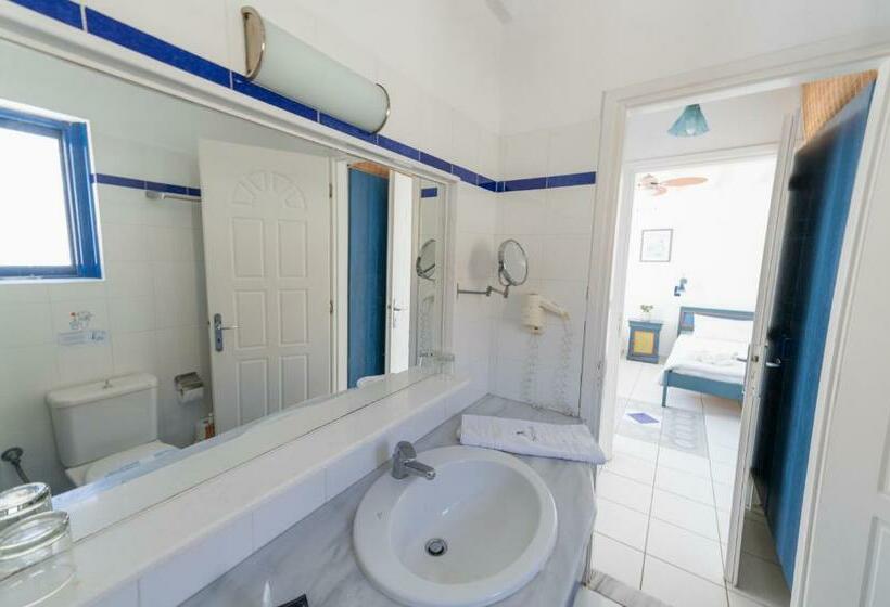 Семейный Номер, Penelope Village