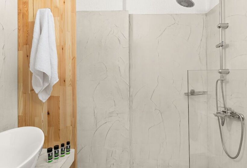 Семейный Номер, Penelope Village