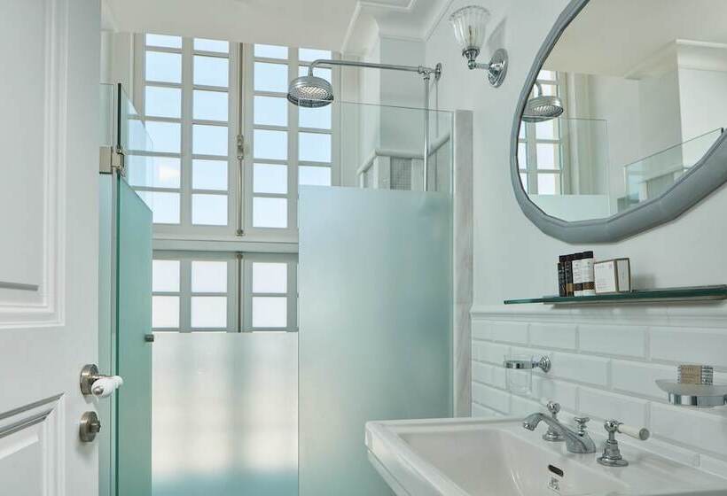 غرفة ديلوكس مطلّة علي الحديقة, Poseidonion Grand