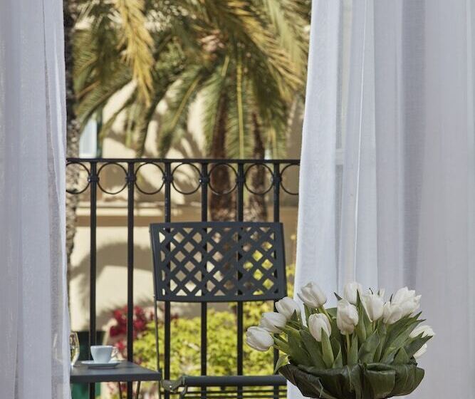 غرفة سوبيريور مطلّة علي الحديقة, Poseidonion Grand