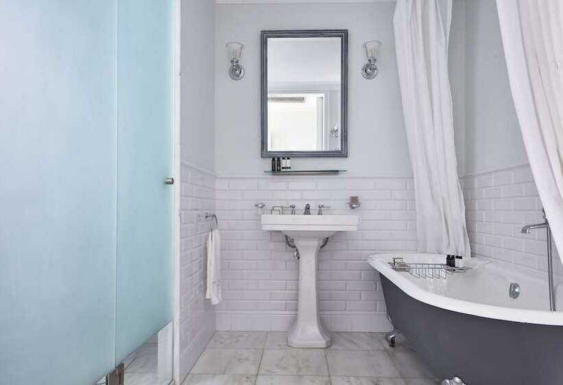 غرفة ديلوكس مطلّة علي البحر, Poseidonion Grand