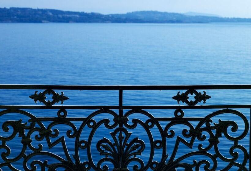 غرفة ديلوكس مطلّة علي البحر, Poseidonion Grand