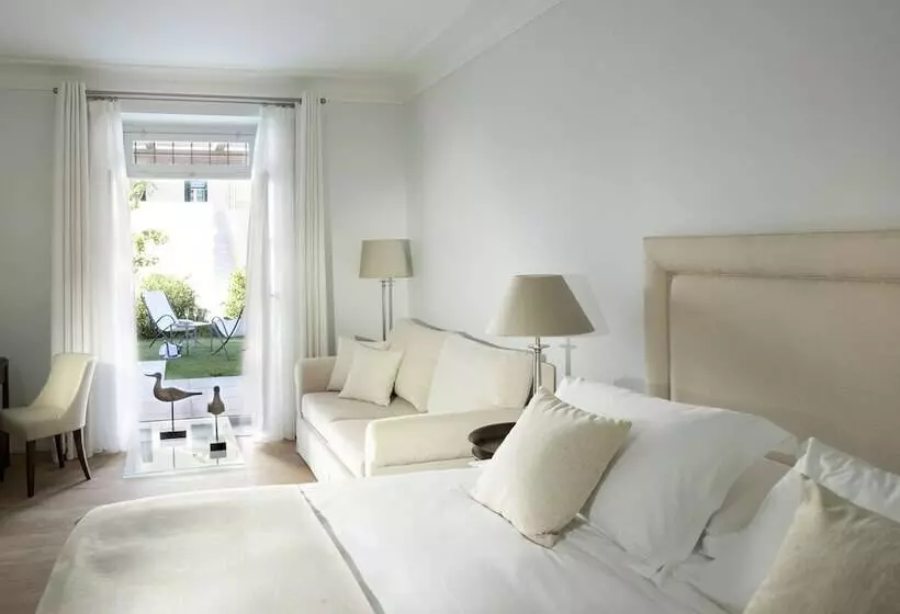 Suite with Pool, Poseidonion Grand