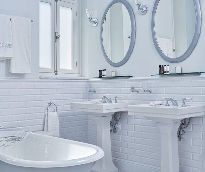 جناح, Poseidonion Grand