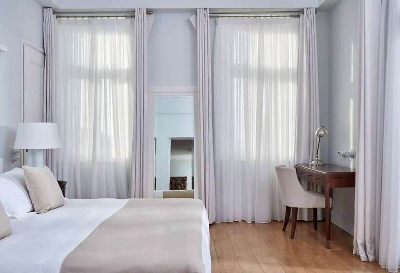Королевский Люкс, Poseidonion Grand