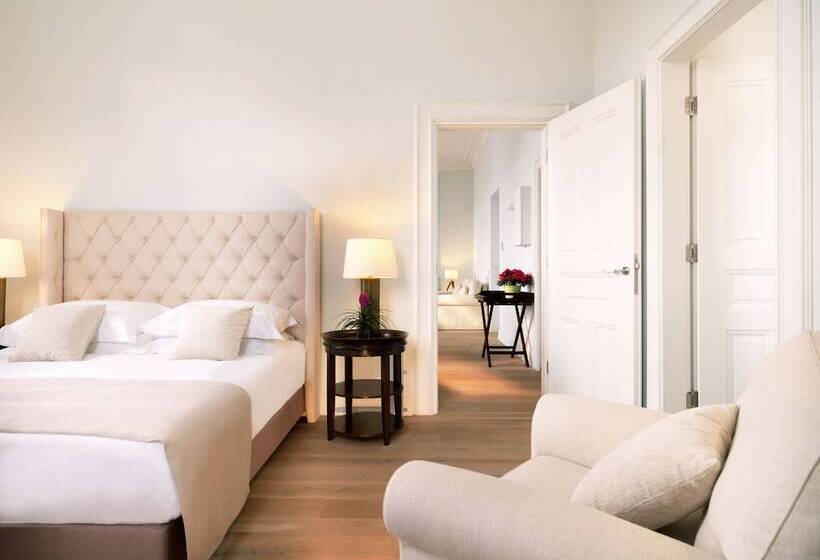 جناح سوبيريور, Poseidonion Grand