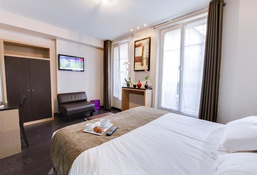 スーペリアールーム, Source