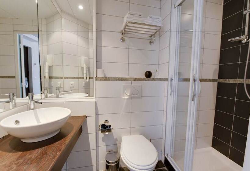 スーペリアールーム, Source