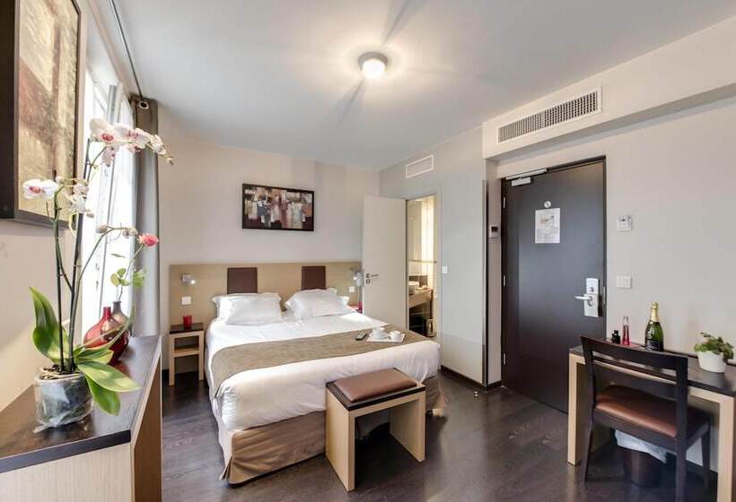 ファミリールーム, Source