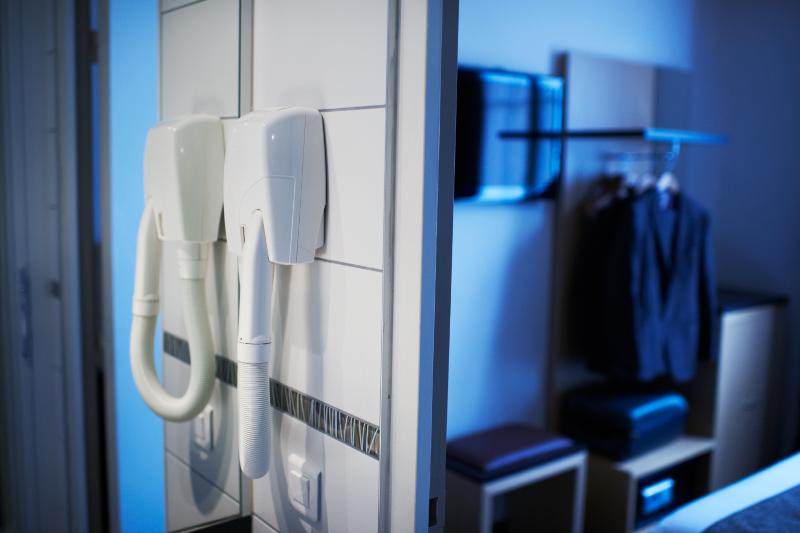 スタンダードシングルルーム, Source