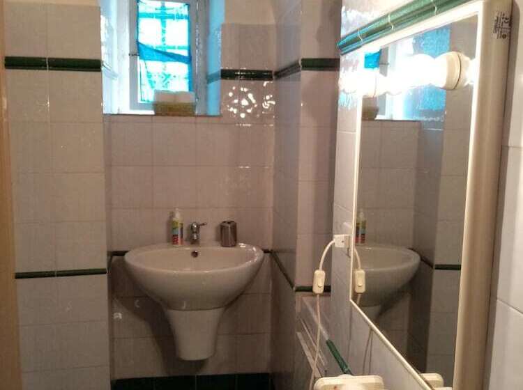 غرفة قياسية, Ivana B&b